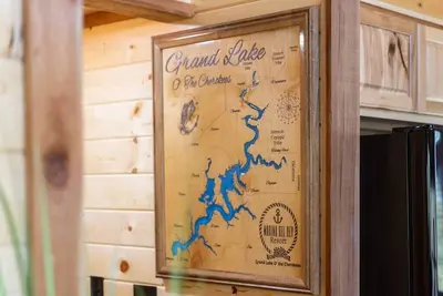 Image de Cheshire Cabin (Boat Slip Included)