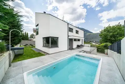 Image de Villa \"Shangrila\" avec Piscine, Jardin, Terrasse & Wi-Fi