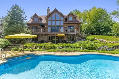 Image de amazing cabin with private lake accesses