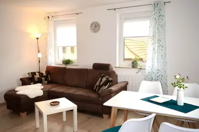 Image de Bright, cozy 3-room vacation apartment in a central location in Maroldsweisach