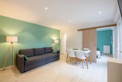 Image de Meublé 2 étoiles à 2 pas des plages, clim & wifi