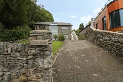 Image de Tan Twr, pet friendly, luxury holiday cottage in Llanfairpwll