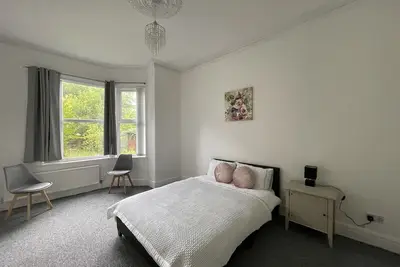 Image de A Spacious house near Manchester City Centre