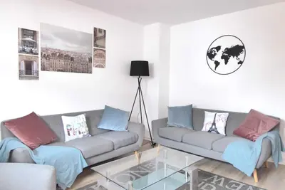 Image de ★Winterberg Paris★ for up to 6 people ★Free Wifi★ Bikepark★