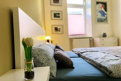 Image de Central, bright + cozy vacation apartment (64 sqm) on the ground floor of an old detached house