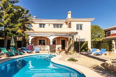 Image de Villa Henri spacious 6p villa with private pool