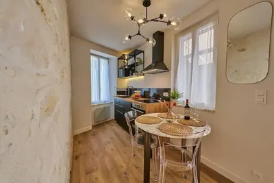 Image de ★★★★★ Magnifique Duplex Design avec terrasse privative - Idéalement situé