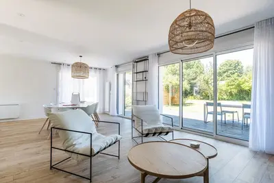Image de Les Peupliers - Belle maison de vacances avec jardin