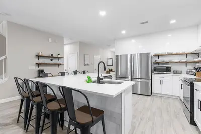 Image de Luxury Resort Villa, Themed Rooms, Arcade, Theater, Spa