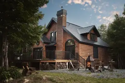 Image de Chalet Bonheur | spa | bois rond