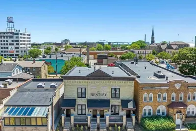 Image de 4 bdrm Condotel w/ Garage in Walker's Point