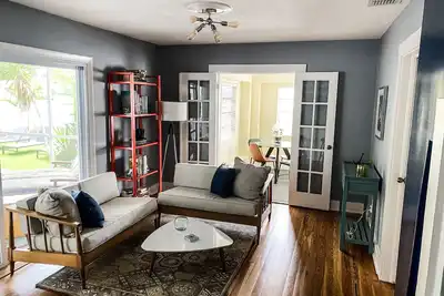 Image de Historic Home with Hot Tub, Steps from Lido Beach - Ringling Cottage