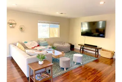 Image de Casa Familia - 4-br modern family home w/saltwater pool & spa