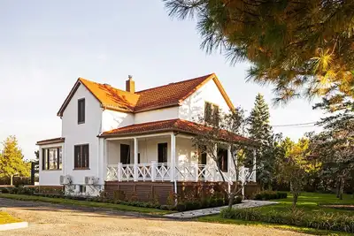 Image de Maison des Prés avec Dôme Géodésique & Jacuzzi