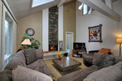 Image de The perfect ski house! Stay in this 3 bedroom home Moose