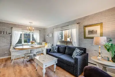 Image de Quaint 'Sur La Mer' Cottage w/ Deck, Fire Pit