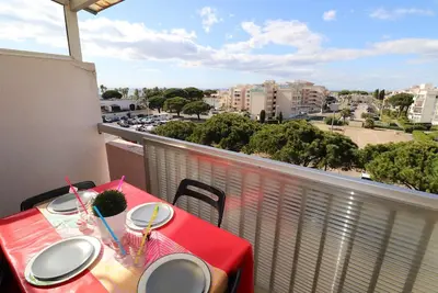 Image de Vue mer latérale studio cabine 4 personnes proche mer et commerces