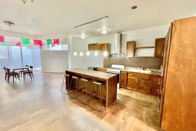 Image de Beach 3 Bdr w/2 Car Garage - Sleeps 8