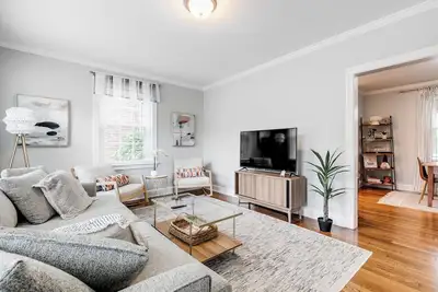 Image de 2-bedroom villa minutes from Carytown, Vcu, UofR, & Richmond Convention Center