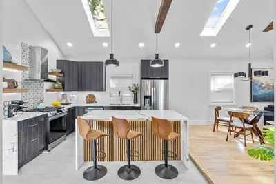 Image de Black Swan House- Atl Lux Living