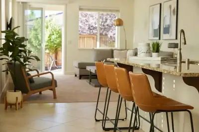 Image de ★New★ Upscale House, Tahoe 30-min w/ Cal King