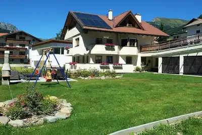 Image de Vacation apartment for 2-6 persons - Alois' FerienglĂĽck *at the ski bus stop*