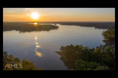 Image de Sunset Cove Too. Private lakeside cottage on Lake Oconee