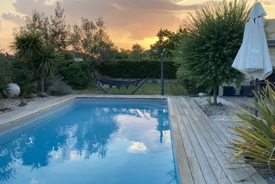 Image de Maison de ville avec piscine et jardin, proche du Golf