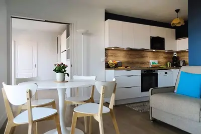 Image de Charmant T2 entièrement rénové avec vue imprenable sur le bassin