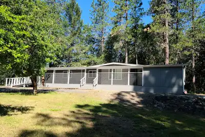Image de Remodeled Country Home