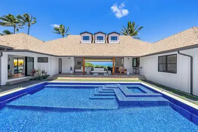 Image de Kailua Beach Villa: Stunning Beachfront Estate Private Pool/Spa, Ocean View & Ac