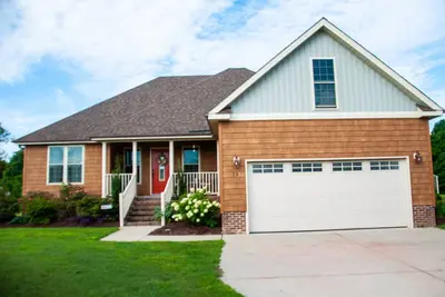 Image de Beautiful home 25 minutes from the Outer Banks of Nc