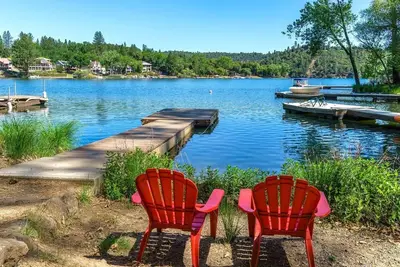 Image de Hart Lake House - Amazing Location 500 Feet to Marina Beach and Pet Friendly! by Yosemite Region Resorts