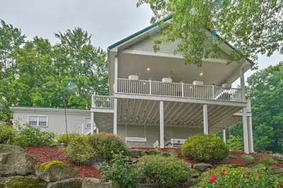 Image de Charming Hanoverton Cottage on Guilford Lake!
