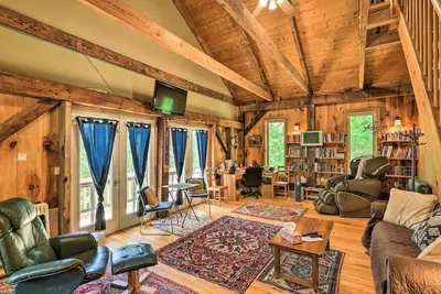 Image de Pet-Friendly Leicester 'Mountain View' Escape