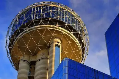 Centrally located 2-Bd & 2 Bath