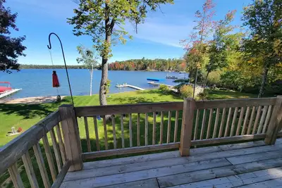 Image de Quiet, Relaxing Getaway on Green Lake with Large Yard and Private Dock