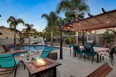 Image de Beautiful family home. Last chance Summer deal! 35% off this weekend.