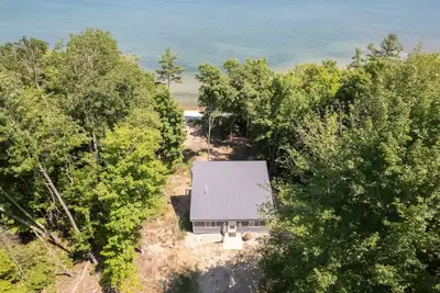 Image de Thimbleberry Cottage: Gentle Breezes and Blossoms Await You This Spring