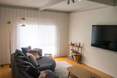 Image de Village Retreat, Metung - Cosy Fireplace for Winter!