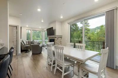 Located in the Heart of Keystone with Private Balcony and Mountain Views!