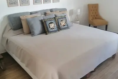 Quiet and Spacious 2 Room Suite in the heart of Mazatlan