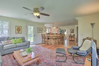 Image de Ashley Falls Home w/ Fire Pit: Hike & Ski!