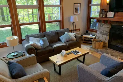 Image de Condo nestled in nature located across from Mont Tremblant.