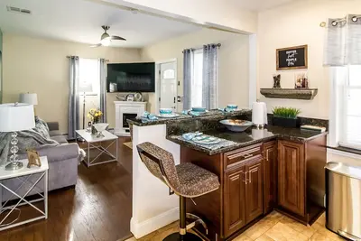 Image de Home Away From Home, 2Bedroom 2Bath w/Free Parking