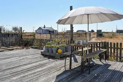 Image de 4 bedroom accommodation in Lydd-on-Sea, near Dungeness