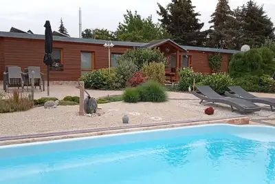 Image de Beautiful vacation home in the immediate vicinity of v. Altkötzschenbroda, parking space at the house