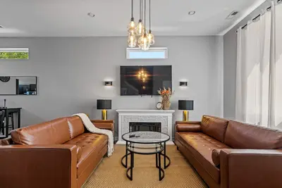 Image de Spacious Luxury 4 Br Near Center City