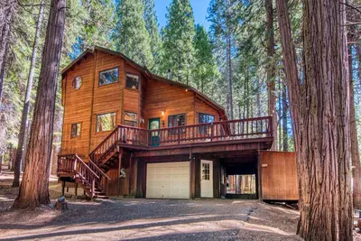 Image de Private Hot Tub + Walk To Snowshoe Lake W/Free Access