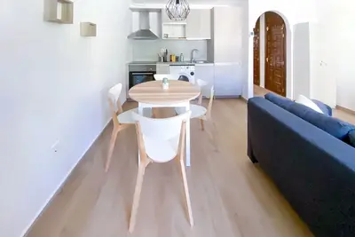 Image de New appartment next to the pool Clara26